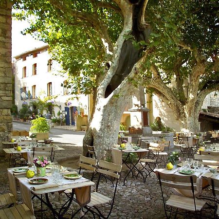 Hotel Restaurant Des Deux Rocs Seillans Exterior foto